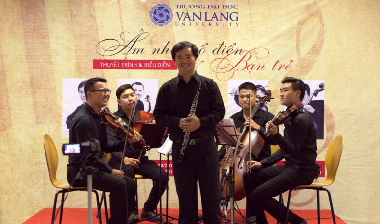 DH van lang den gan hon voi am nhac co dien 05