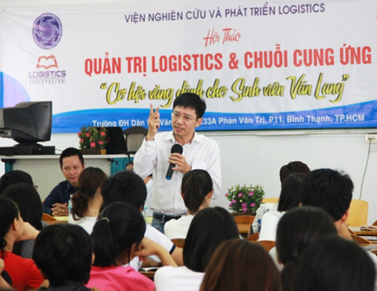 DH van lang hoi thao Logistics and Supply Chain Management 02