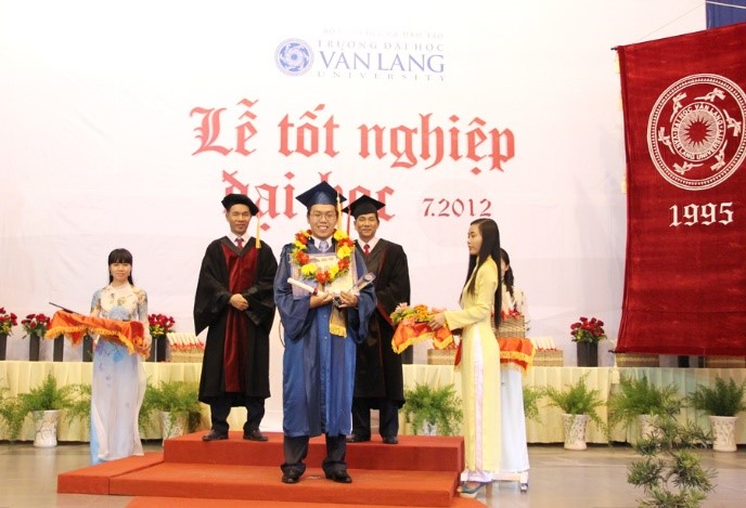 DH van lang khoanh khac van lang tháng 7 08