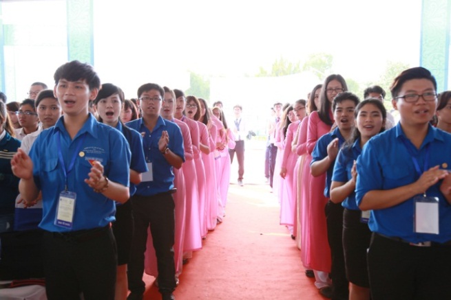 DH van lang ky niem 20 nam thanh lap 03