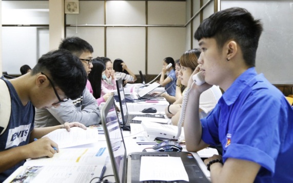 DH van lang ngay dau tien xet tuyen nvbs 02