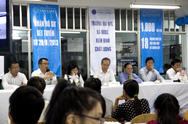 DH van lang thang than minh bach trong tt 05