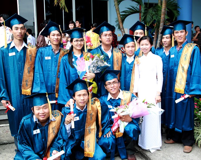 DH van lang chuan bi cho ngay trong dai 01