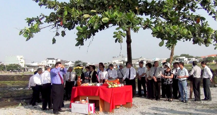 DH van lang khoi cong du an go vap 01