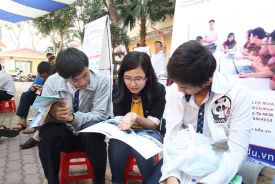 DH van lang ts 2015 quyen loi cua thi sinh 01