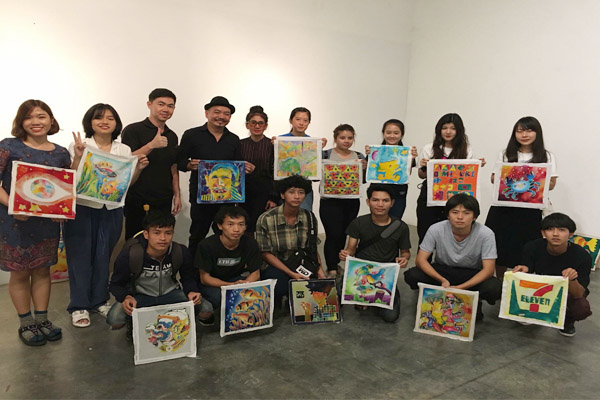 DHVL sv MTCN giao luu nghe thuat thailan thum vl
