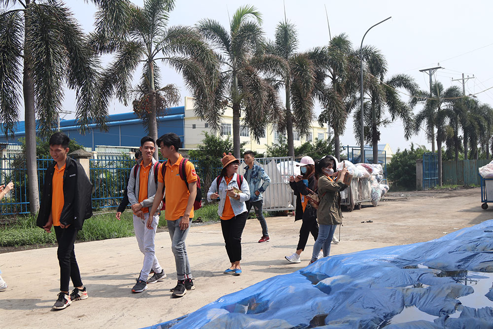vlu sv moi truong chuyen di long an a